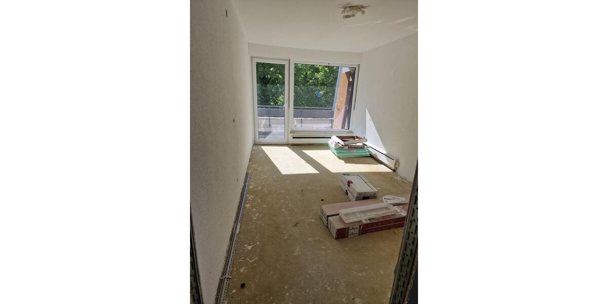 Etagenwohnung Ludwigsburg - 4 Zimmer, 105 m&sup2;, 1.750&euro; | Angebot:26511613