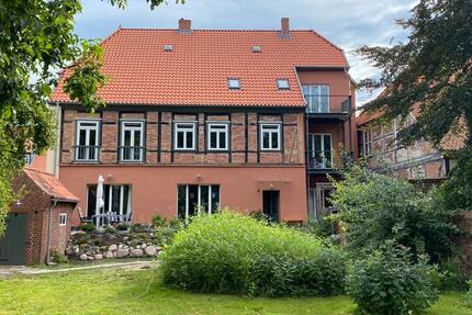 Wohnung Dömitz - 2 Zimmer, 80 m&sup2;, 600&euro; | Angebot:25082376