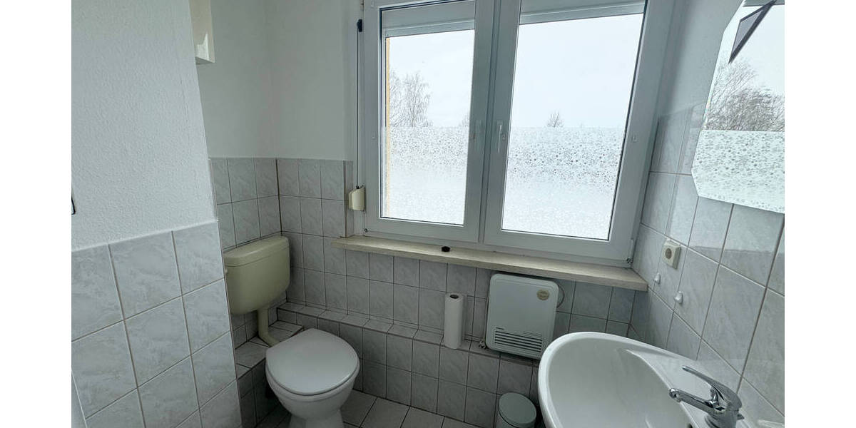 Gewerbeobjekt Grimma OT Dürrweitzschen Dürrweitzschen - 4 Zimmer, 80 m&sup2;, 400&euro; | Angebot:24113030