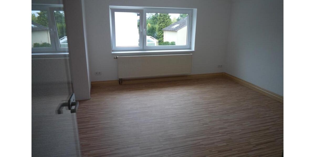 Etagenwohnung Niestetal - 3 Zimmer, 90 m&sup2;, 1.080&euro; | Angebot:26440913