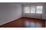 schöner Bungalow, 2,5 Zimmer mit Garage und Garten