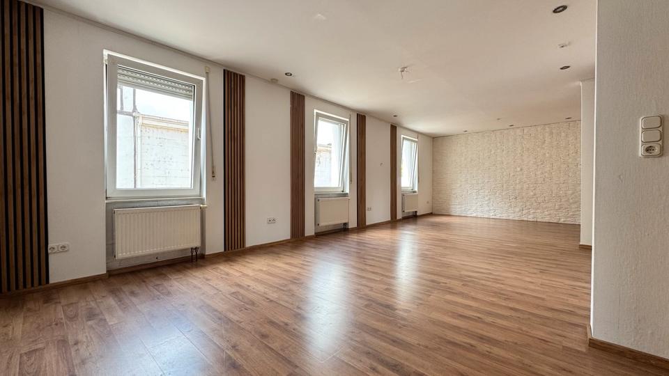 Etagenwohnung Neustadt an der Weinstraße Diedesfeld - 5 Zimmer, 150 m&sup2;, 1.550&euro; | Angebot:26585089
