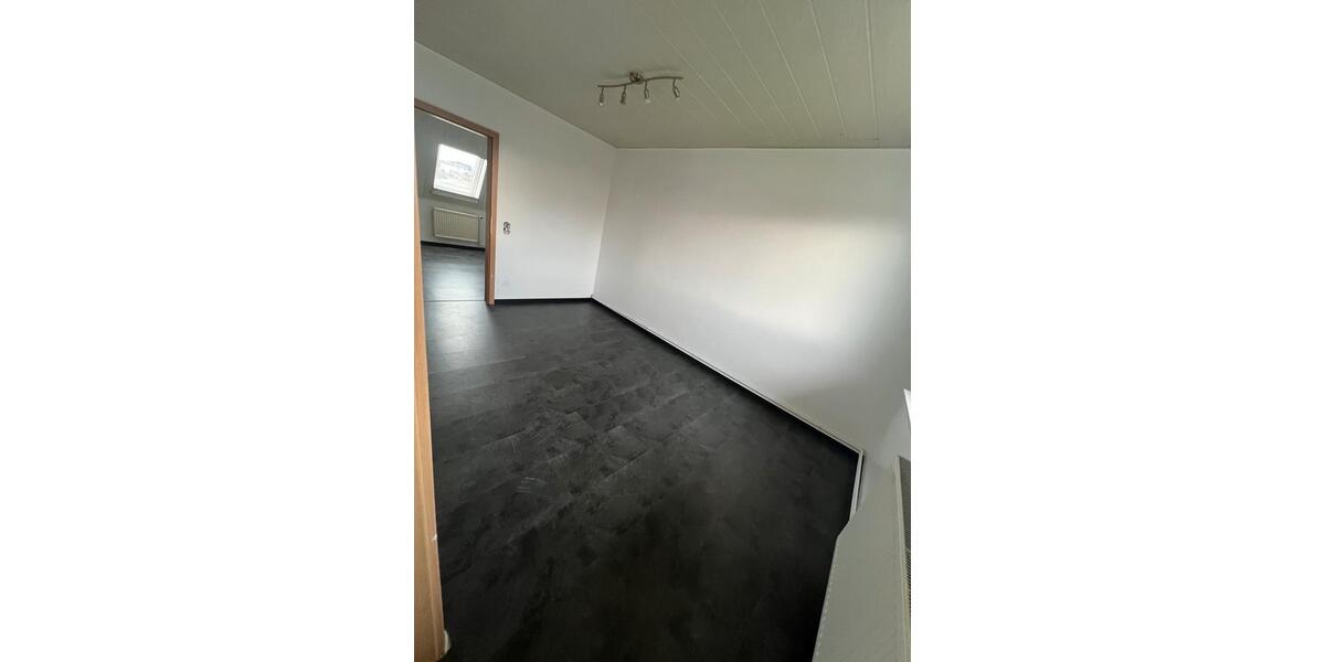 Etagenwohnung Löhne - 4 Zimmer, 78 m&sup2;, 800&euro; | Angebot:25057380