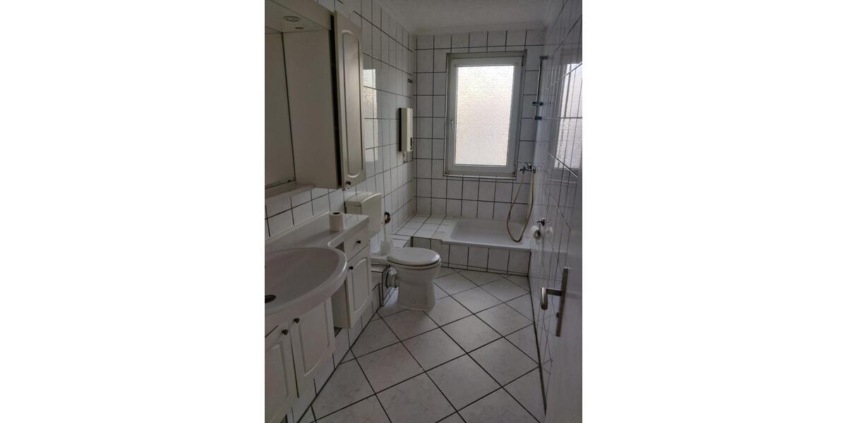 Etagenwohnung Garbsen - 3 Zimmer, 72 m&sup2;, 700&euro; | Angebot:25149319