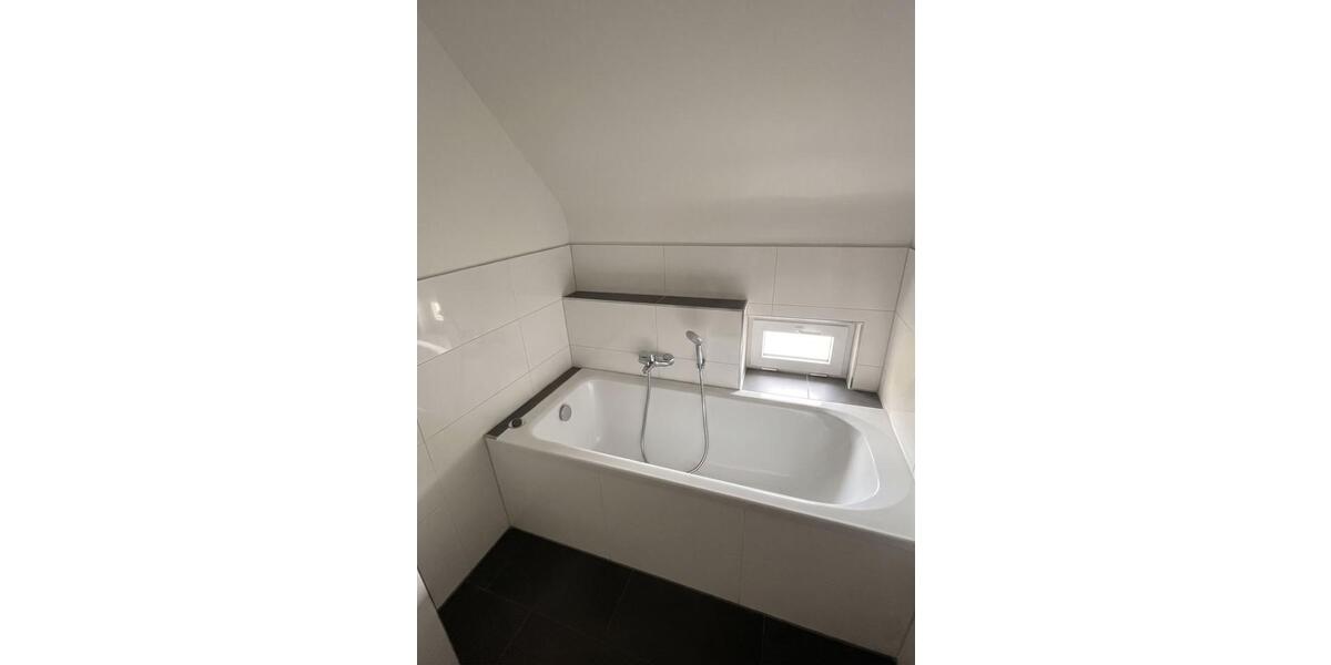 Etagenwohnung Gotha - 5 Zimmer, 105 m&sup2;, 795&euro; | Angebot:26365479