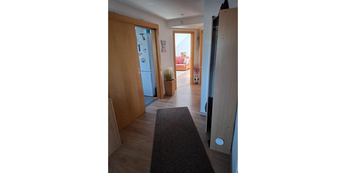 Dachgeschoßwohnung Muldestausee - 3 Zimmer, 90 m&sup2;, 630&euro; | Angebot:26552436