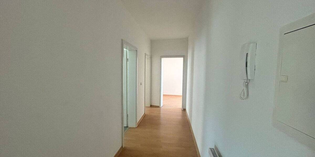 Etagenwohnung Hohenstein-Ernstthal Ernstthal - 3 Zimmer, 87 m&sup2;, 475&euro; | Angebot:26752442