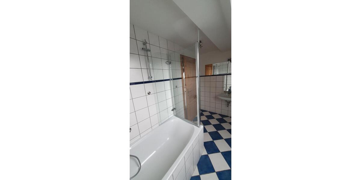 Dachgeschoßwohnung Ahorn - 1 Zimmer, 42 m&sup2;, 260&euro; | Angebot:26611731