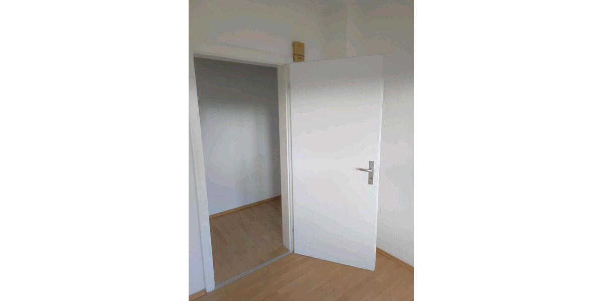 Dachgeschoßwohnung Waldbröl - 3 Zimmer, 72 m&sup2;, 680&euro; | Angebot:24710929