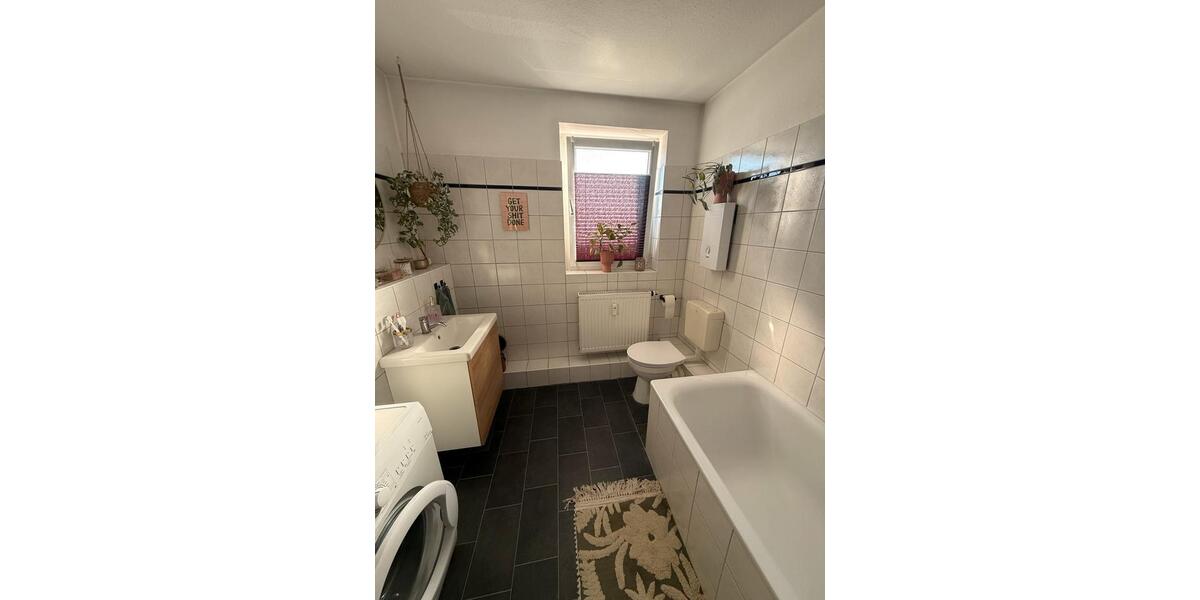 Dachgeschoßwohnung Magdeburg Brückfeld - 2 Zimmer, 77 m&sup2;, 700&euro; | Angebot:26680669