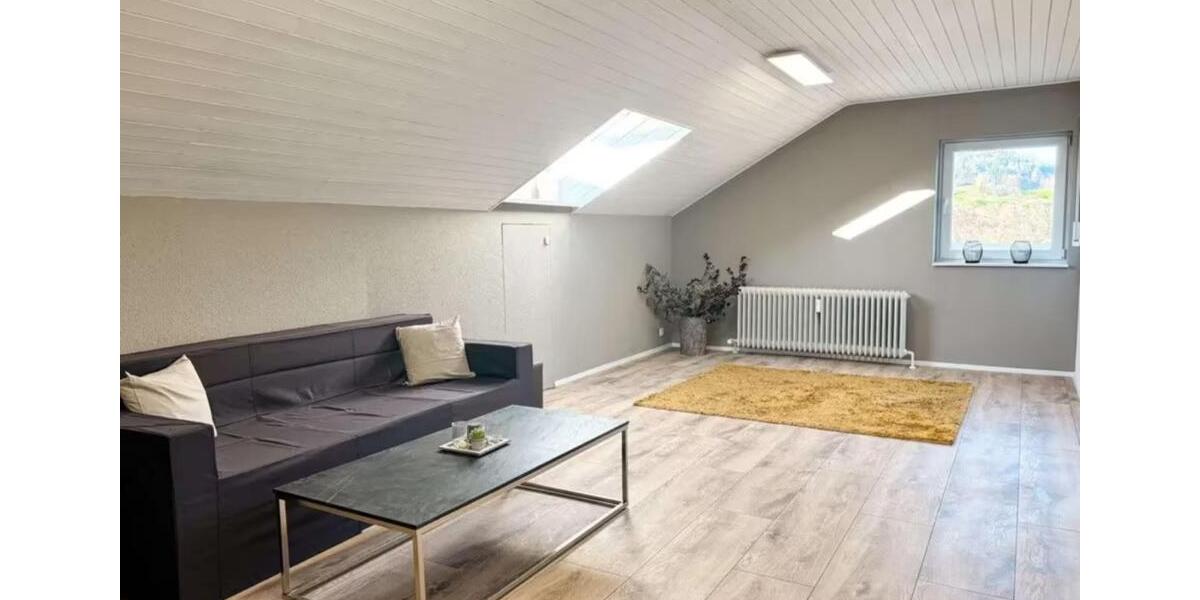 Dachgeschoßwohnung Ottenbach - 4 Zimmer, 89 m&sup2;, 1.100&euro; | Angebot:25436755