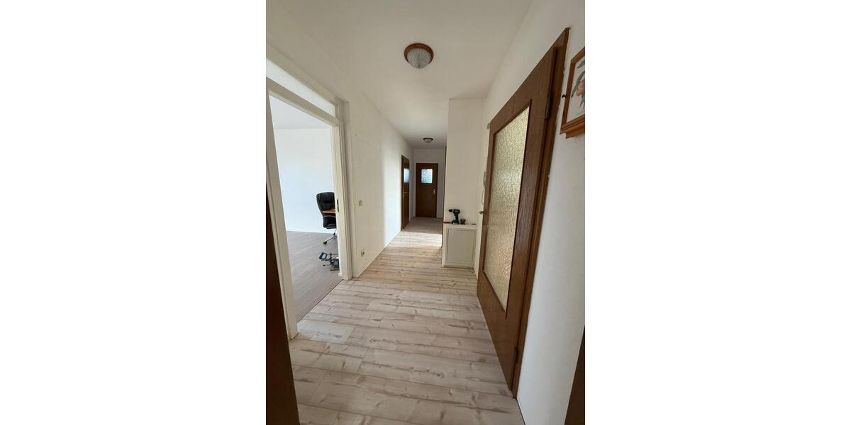 Dachgeschoßwohnung Weilmünster - 3 Zimmer, 82 m&sup2;, 700&euro; | Angebot:26518873