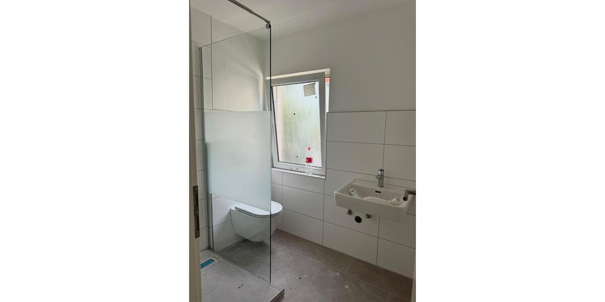 Etagenwohnung Ludwigshafen am Rhein - 1 Zimmer, 40 m&sup2;, 400&euro; | Angebot:25977501