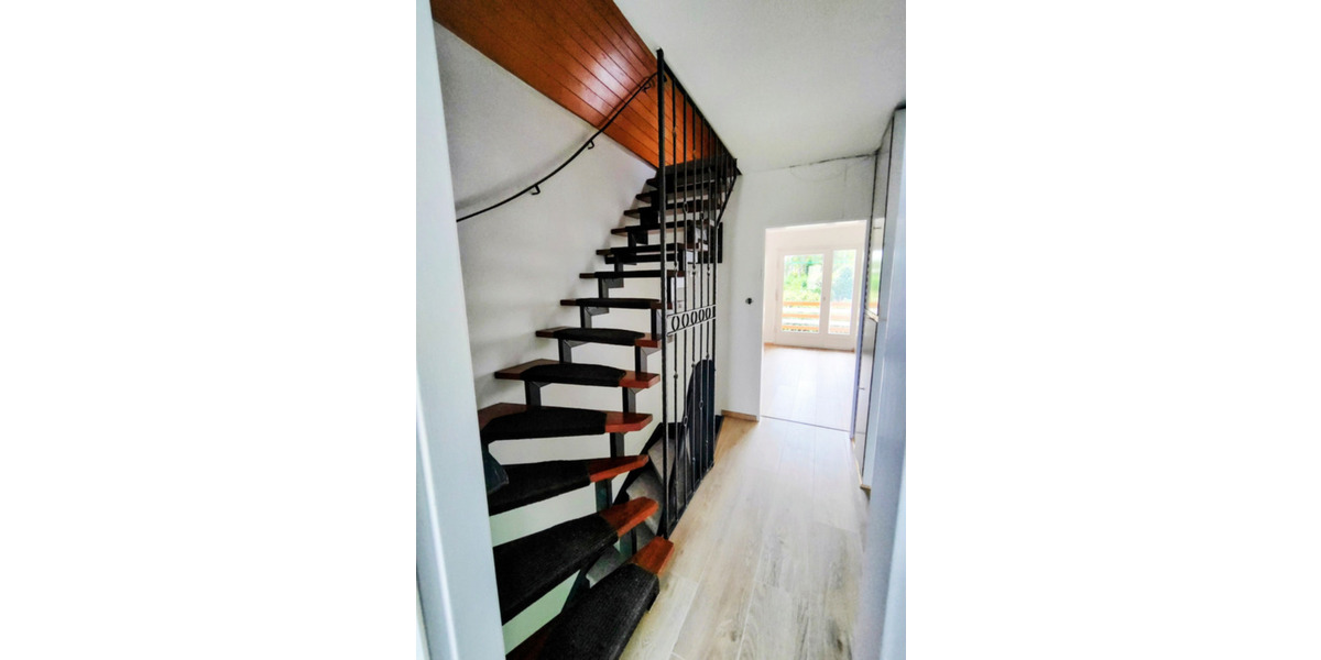 Reihenhaus Königstein im Taunus - 3 Zimmer, 213 m&sup2;, 1.750&euro; | Angebot:25897737