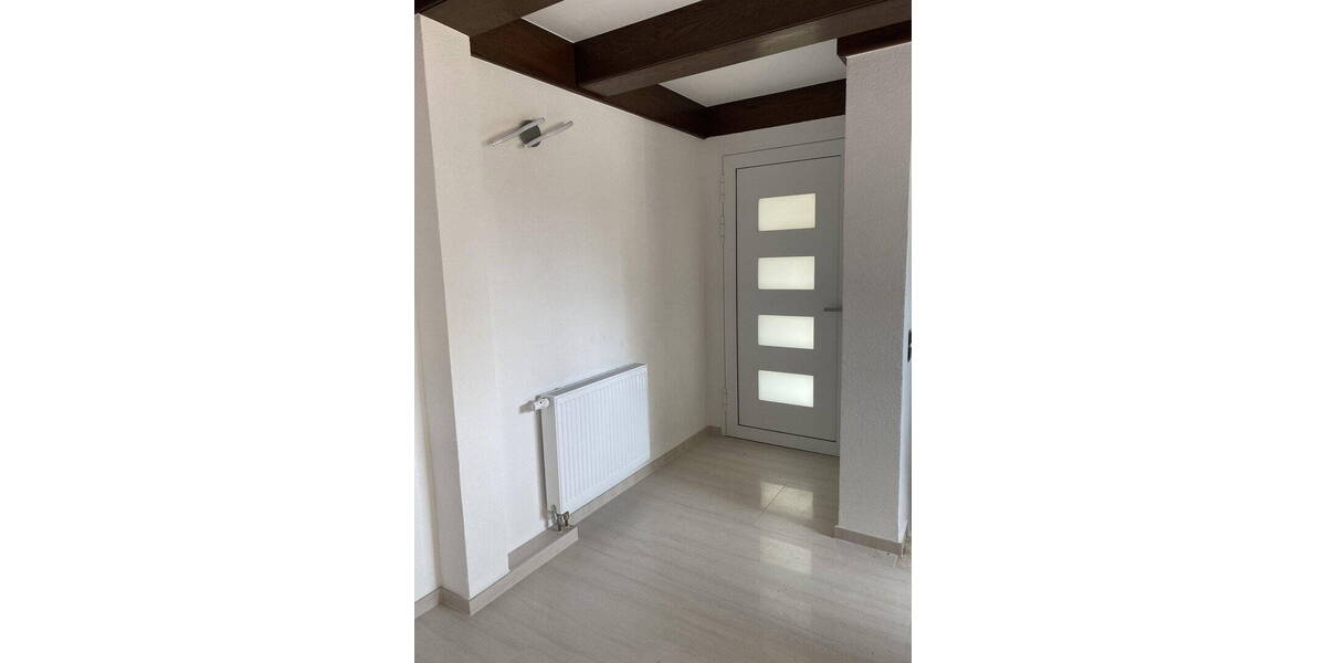Etagenwohnung Uhingen - 4 Zimmer, 130 m&sup2;, 1.400&euro; | Angebot:26237436