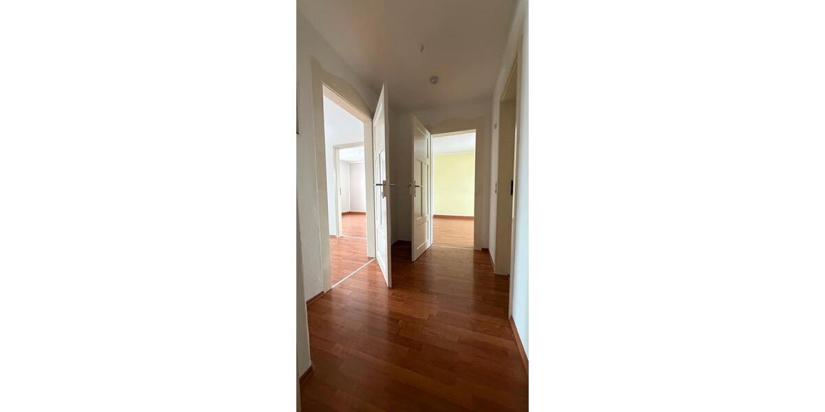 Pulsnitz 3-Raum-Wohnung mit schönem Ausblick zu vermieten 3 zimmer