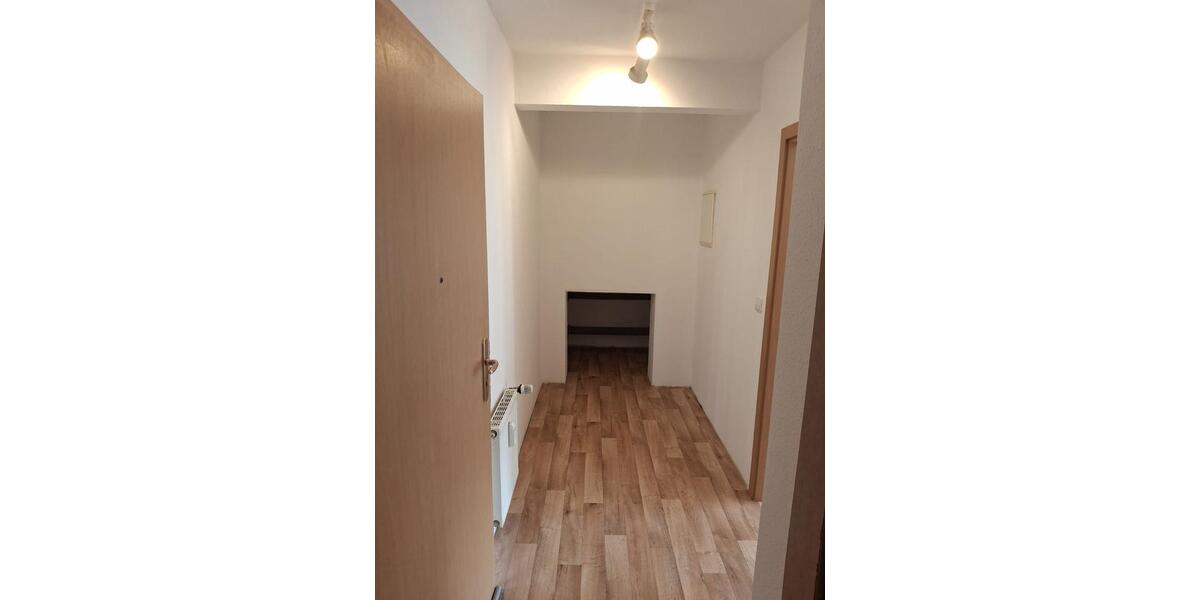 Dachgeschoßwohnung Hemer - 2 Zimmer, 50 m&sup2;, 400&euro; | Angebot:26094730