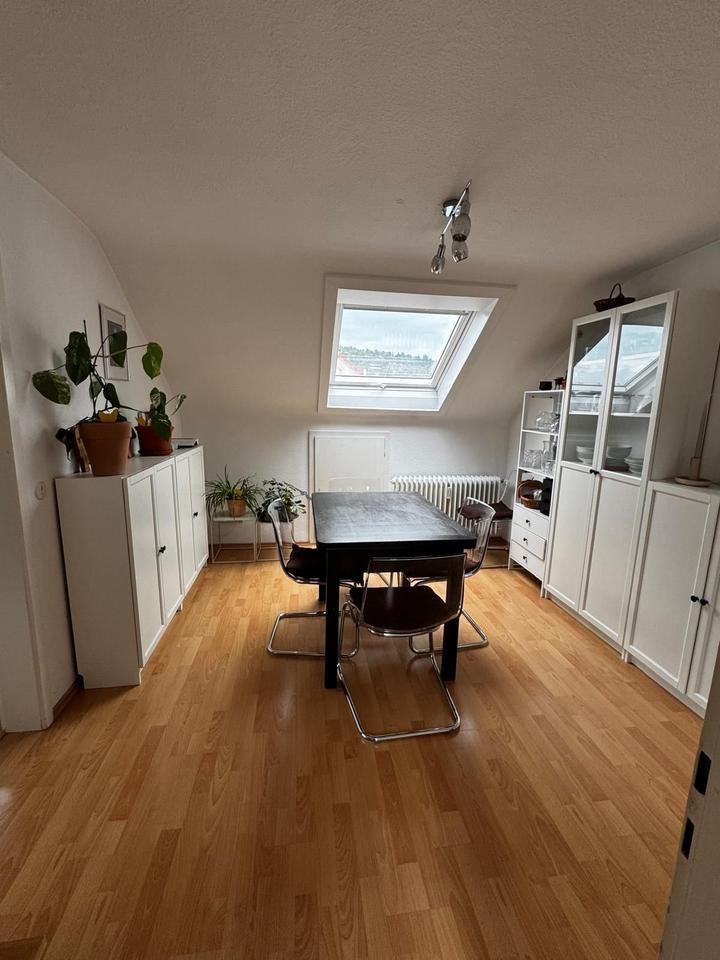 2,5 Zimmer DG-Wohnung im Zentrum von Remshalden-Grunbach