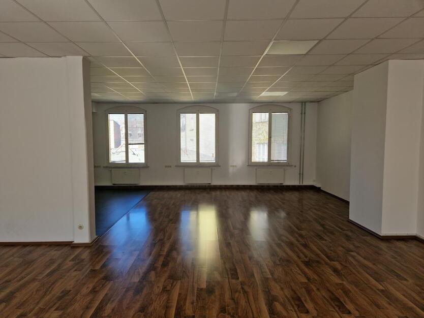 3-Zimmer-Wohnung mit großem WohnZimmer und offener Küche in Fürth