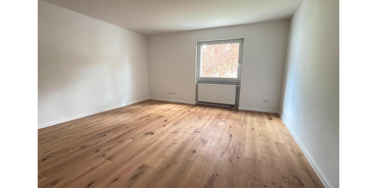 Etagenwohnung Wiesbaden Biebrich - 4 Zimmer, 82 m&sup2;, 1.350&euro; | Angebot:26251576