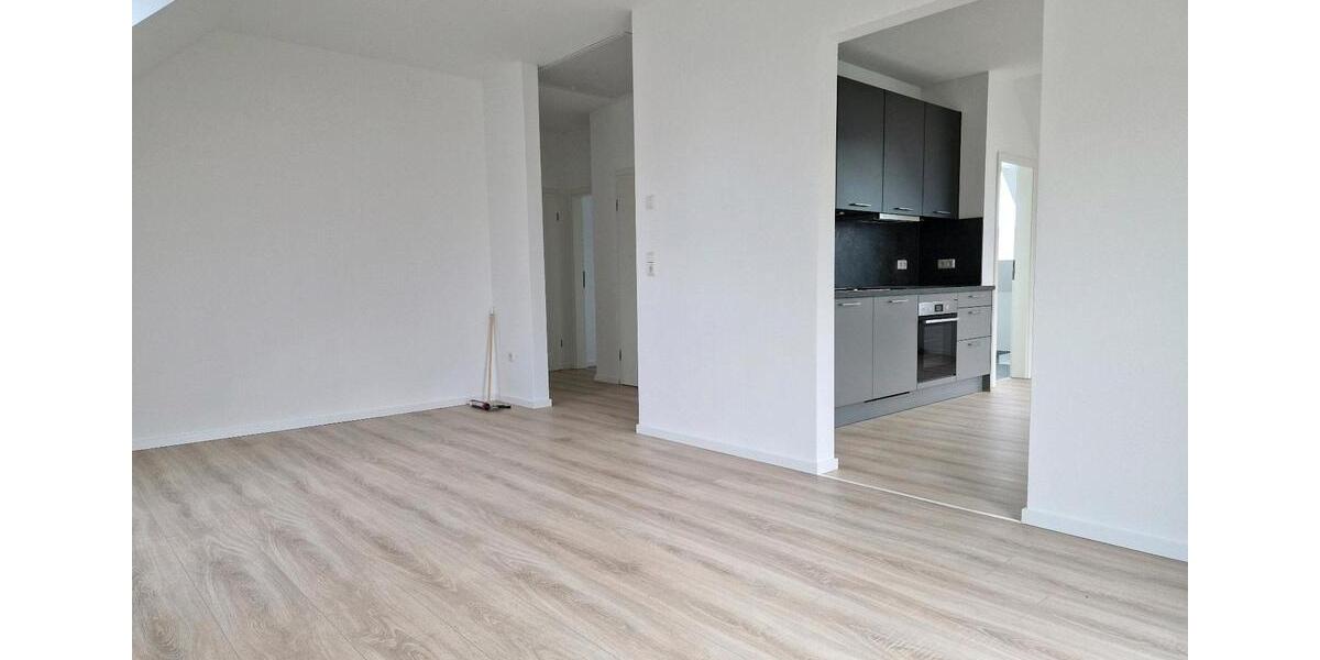 Dachgeschoßwohnung Moormerland - 3 Zimmer, 82 m&sup2;, 800&euro; | Angebot:24737782