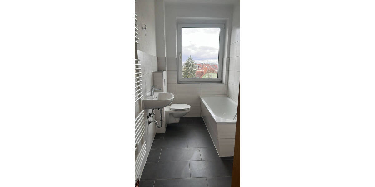 Etagenwohnung Weißenfels - 3 Zimmer, 66 m&sup2;, 450&euro; | Angebot:26618128