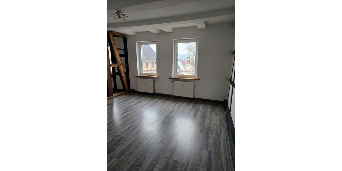 Etagenwohnung Aerzen - 3 Zimmer, 100 m&sup2;, 925&euro; | Angebot:24640427