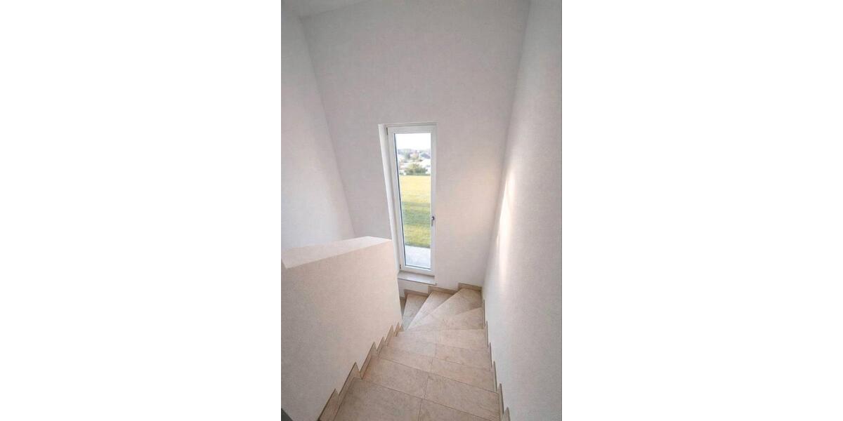 Doppelhaushälfte Straubing - 4 Zimmer, 125 m&sup2;, 1.390&euro; | Angebot:26237542