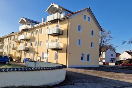 Neu renovierte 3-Zimmer Wohnung mit Garage 3 zimmer