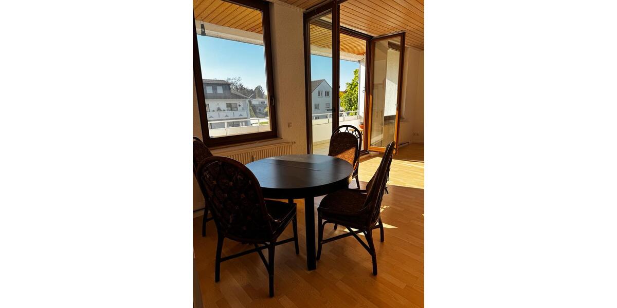 Etagenwohnung Kelkheim (Taunus) - 2 Zimmer, 90 m&sup2;, 1.260&euro; | Angebot:26551697