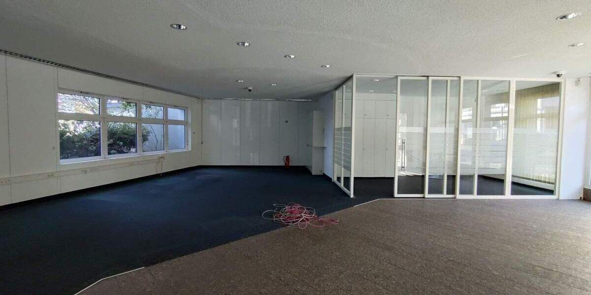 Gewerbeobjekt Remscheid Nord - 5 Zimmer, 257 m&sup2;, 2.190&euro; | Angebot:24027043