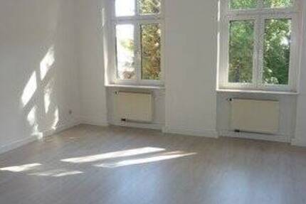 Wohnung Weißenfels - 4 Zimmer, 81 m&sup2;, 410&euro; | Angebot:25733073
