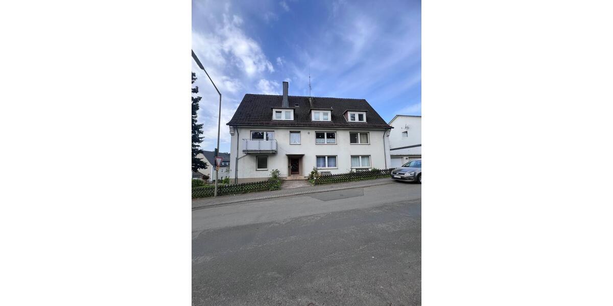 Etagenwohnung Siegen - 5 Zimmer, 111 m&sup2;, 1.150&euro; | Angebot:26020529