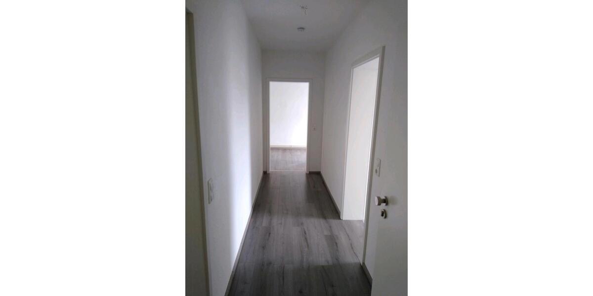 Etagenwohnung Delligsen - 2.5 Zimmer, 71 m&sup2;, 490&euro; | Angebot:26549362