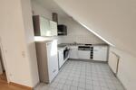 Uffenheim: Helle 2-Zimmer-DG-Wohnung mit Dachbalkon