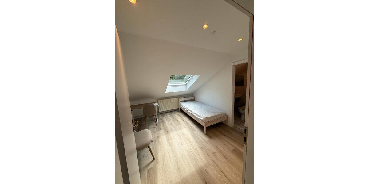 Etagenwohnung Rinteln - 1 Zimmer, 10 m&sup2;, 440&euro; | Angebot:25805445