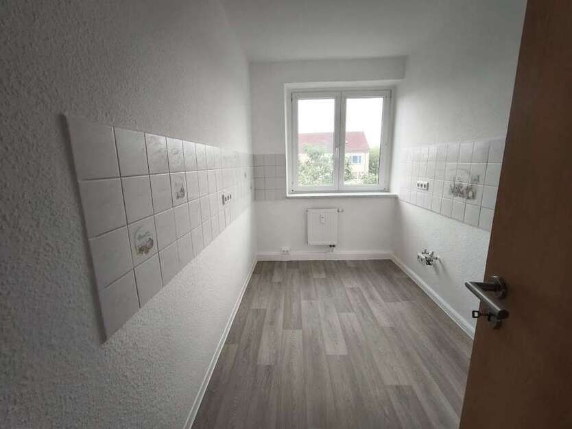 Wohnung zum Mieten in Lutherstadt Eisleben 353 € 58.77 m²