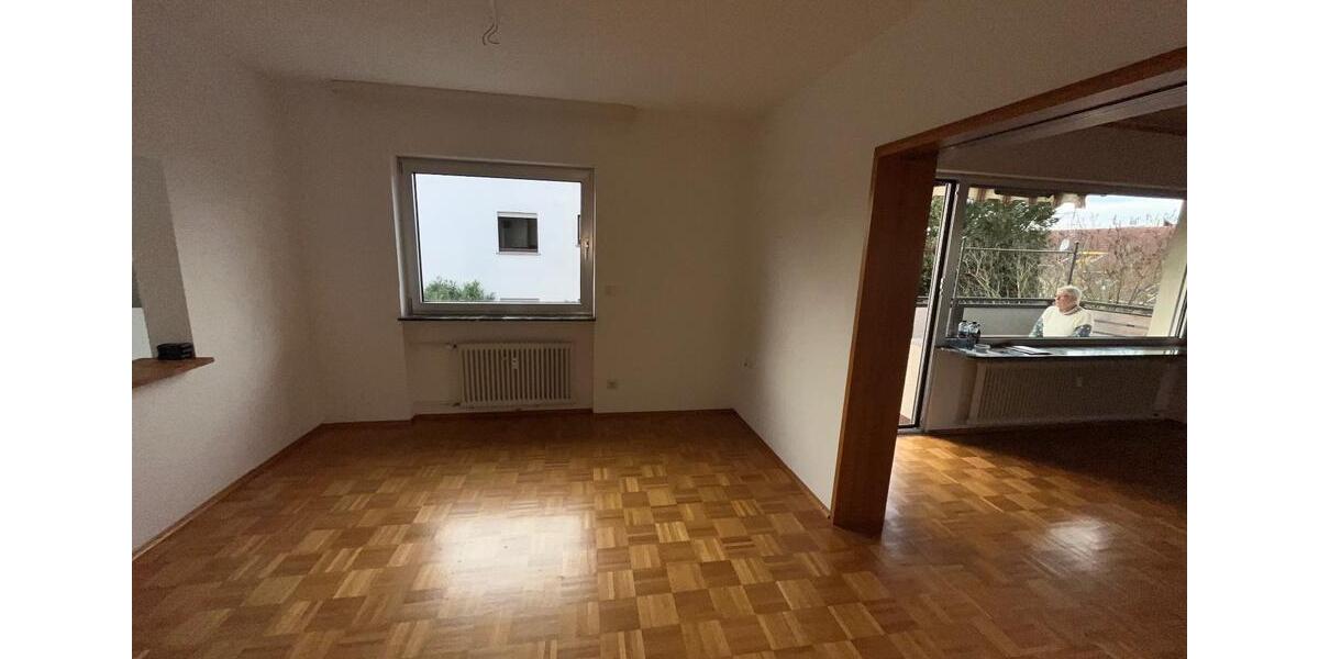 Erdgeschoßwohnung Fürth - 4 Zimmer, 140 m&sup2;, 1.260&euro; | Angebot:25934578