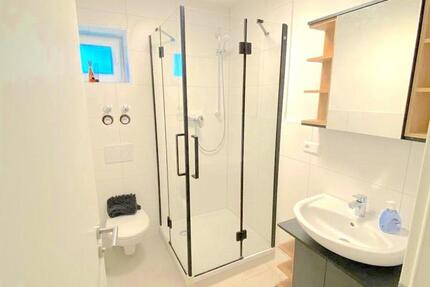 Attraktive und helle 2 Zi. Wohnung + EBK *Luft-Wärmepumpe * zimmer