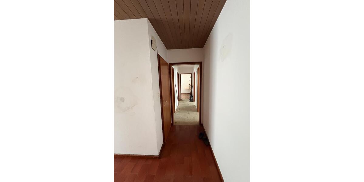 Erdgeschoßwohnung Neukirchen vorm Wald - 4 Zimmer, 110 m&sup2;, 900&euro; | Angebot:24893404