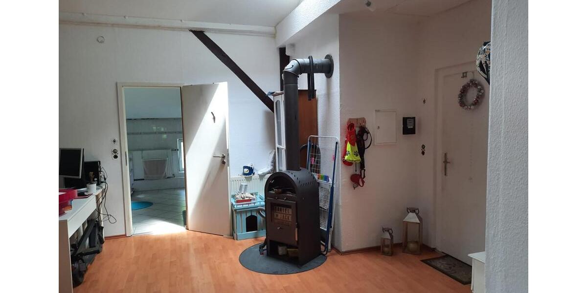 Dachgeschoßwohnung Schortens - 5 Zimmer, 110 m&sup2;, 750&euro; | Angebot:25822443