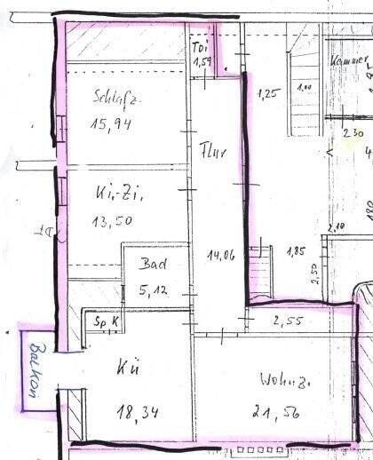 Große 3 Zimmer Wohnung mit Balkon und Einbauküche