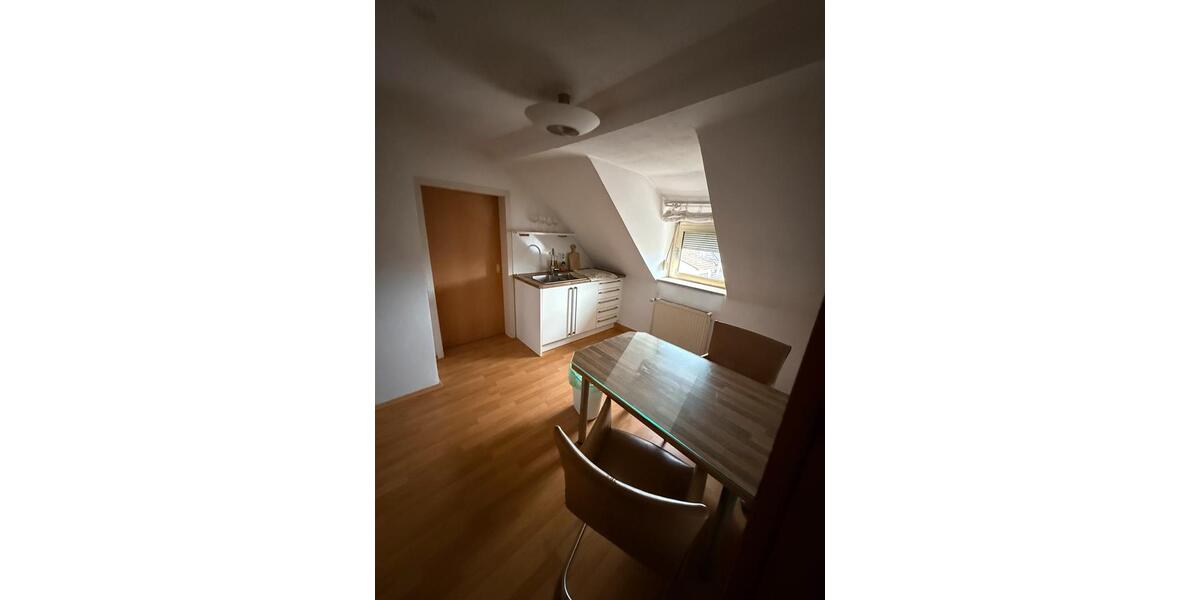 Dachgeschoßwohnung Kaiserslautern Engelshof - 3.5 Zimmer, 65 m&sup2;, 1.000&euro; | Angebot:24738119