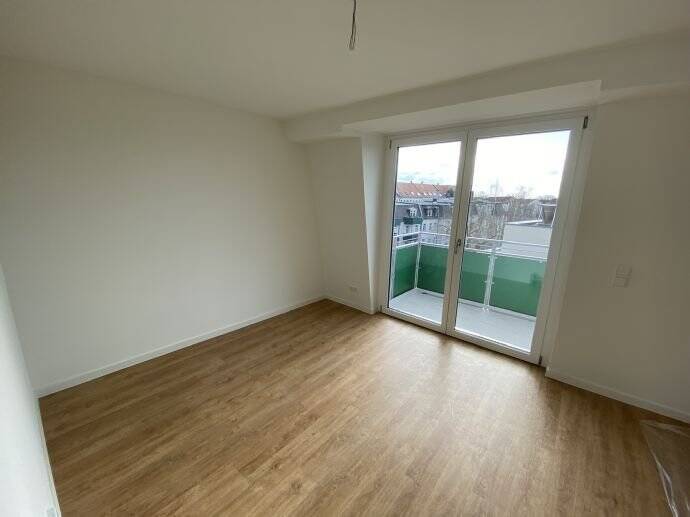Deine 3-R-Maisonette Whg in Altbau, gr. Blk, Wendeltreppe 3 zimmer