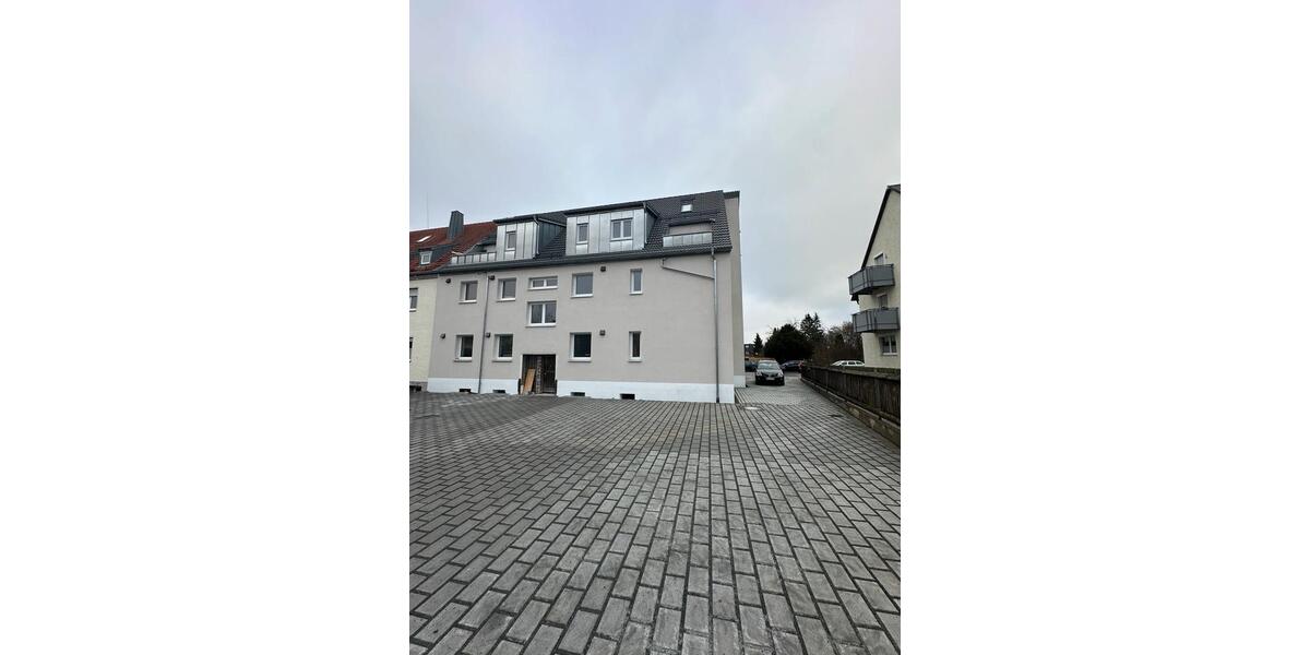 Erdgeschoßwohnung Weiden in der Oberpfalz - 3 Zimmer, 70 m&sup2;, 815&euro; | Angebot:25992278