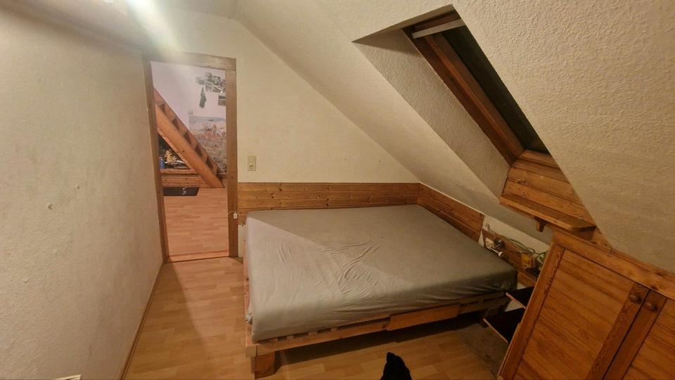 Dachgeschoßwohnung Tharandt - 2 Zimmer, 12 m&sup2;, 330&euro; | Angebot:24466910