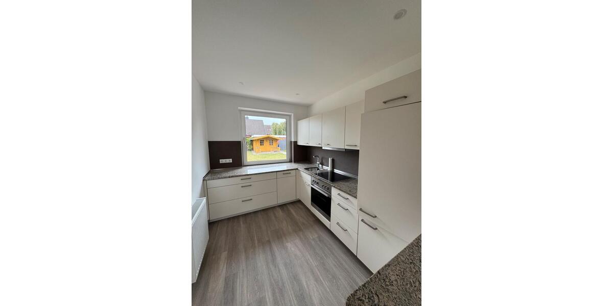 Einfamilienhaus Varel - 4.5 Zimmer, 127 m&sup2;, 1.350&euro; | Angebot:25044952