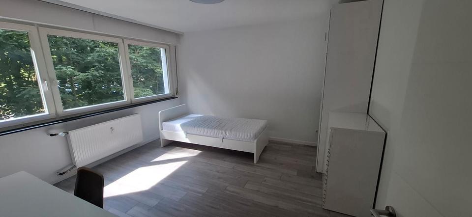 4 Zimmer Wohnung - WG tauglich Karlsruhe Waldstadt voll möbliert