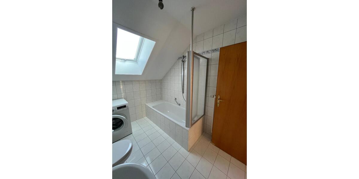 Dachgeschoßwohnung Deggendorf - 2 Zimmer, 59 m&sup2;, 650&euro; | Angebot:26135683