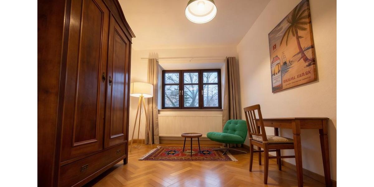 Etagenwohnung Augsburg - 1 Zimmer, 200 m&sup2;, 690&euro; | Angebot:25261418
